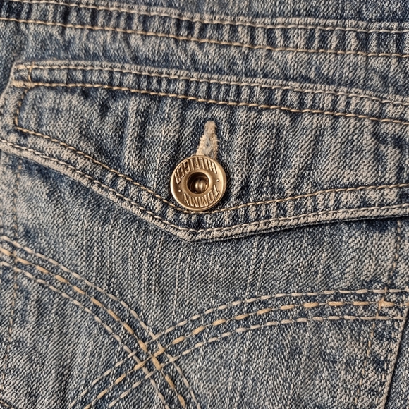 Tommy Hilfiger Women's Jean Shorts, Size 10 - Picture 5 of 9